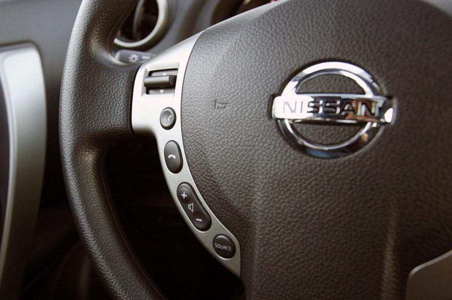  Nissan Rogue 2011 года  (US) (фото 63 из 69)